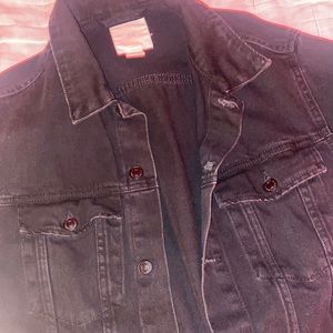 Men’s size medium jean jacket all black